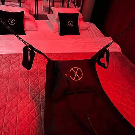 Exclusive Bdsm Apartment Krakow - Adults Only Εξωτερικό φωτογραφία