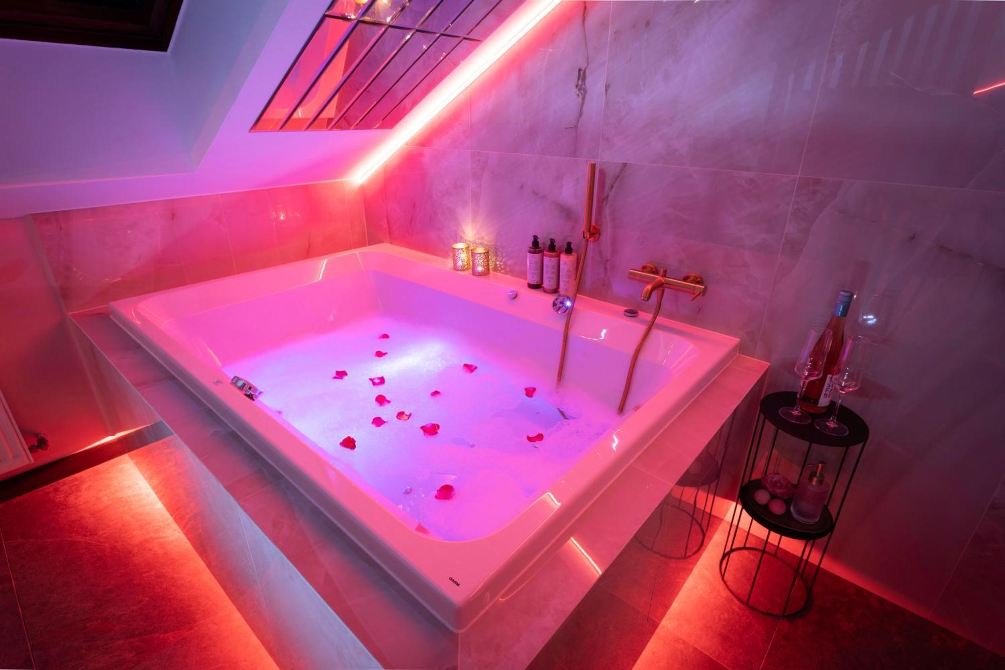 Exclusive Bdsm Apartment Krakow - Adults Only Εξωτερικό φωτογραφία