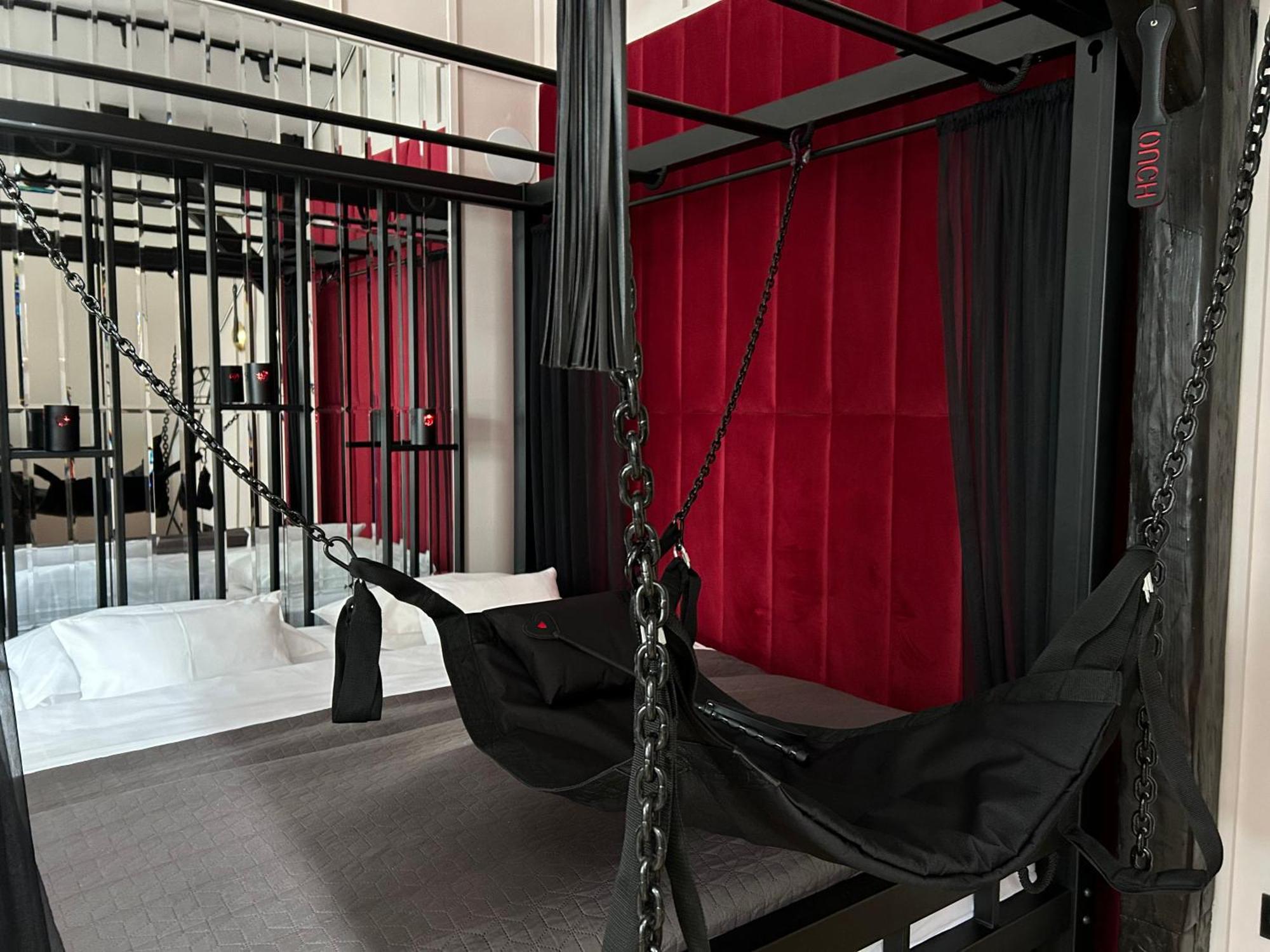 Exclusive Bdsm Apartment Krakow - Adults Only Εξωτερικό φωτογραφία