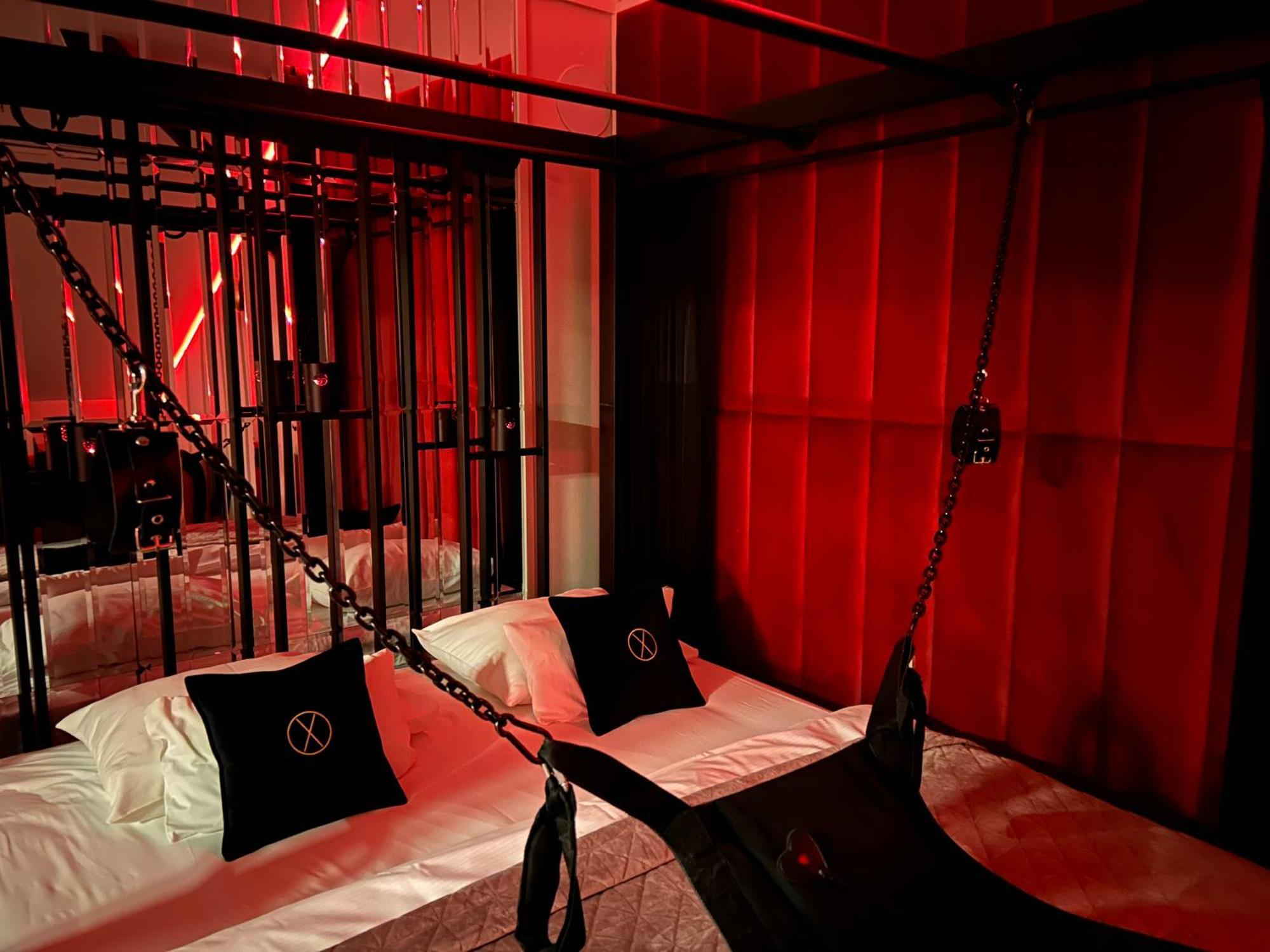 Exclusive Bdsm Apartment Krakow - Adults Only Εξωτερικό φωτογραφία