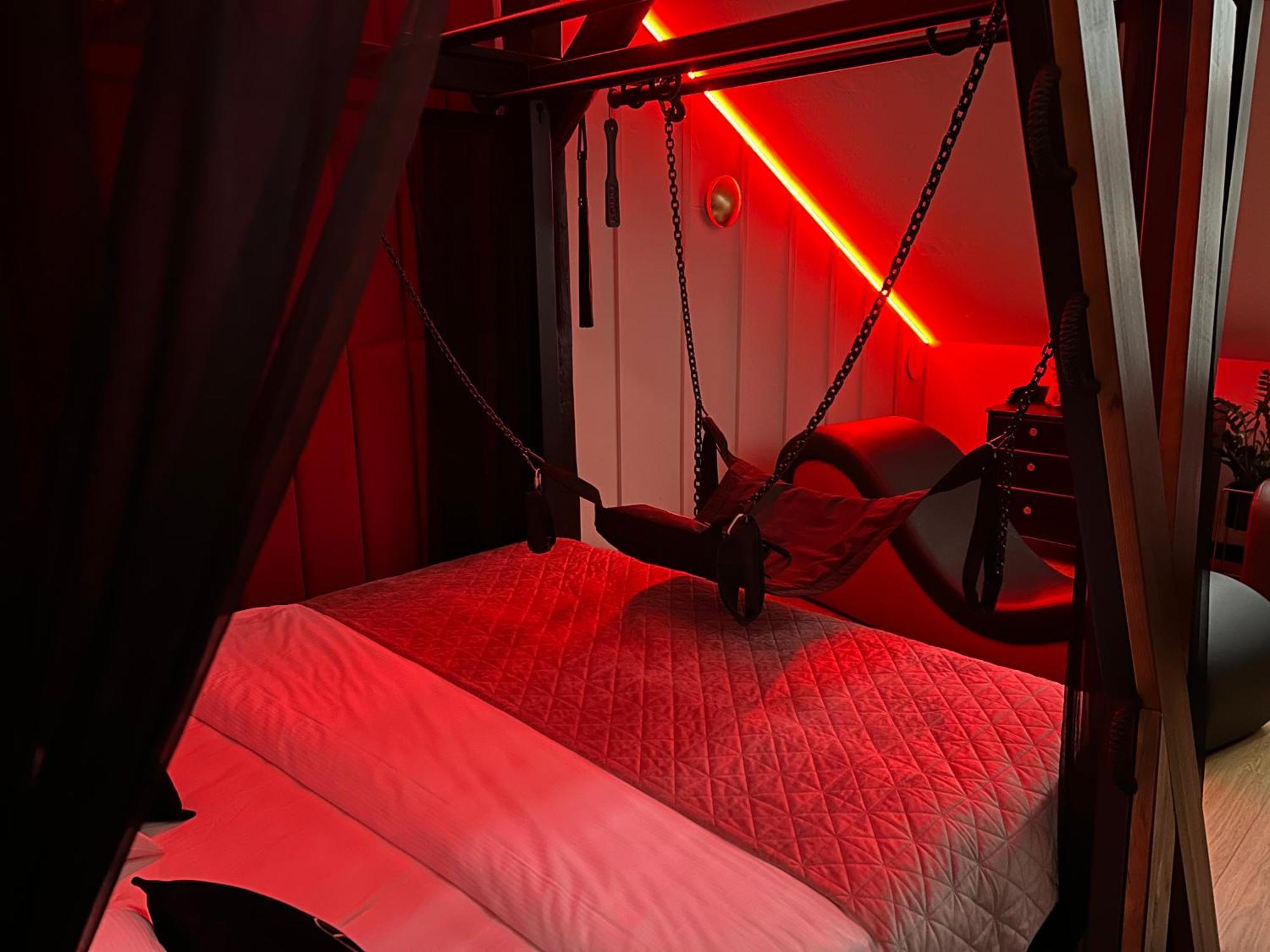 Exclusive Bdsm Apartment Krakow - Adults Only Εξωτερικό φωτογραφία